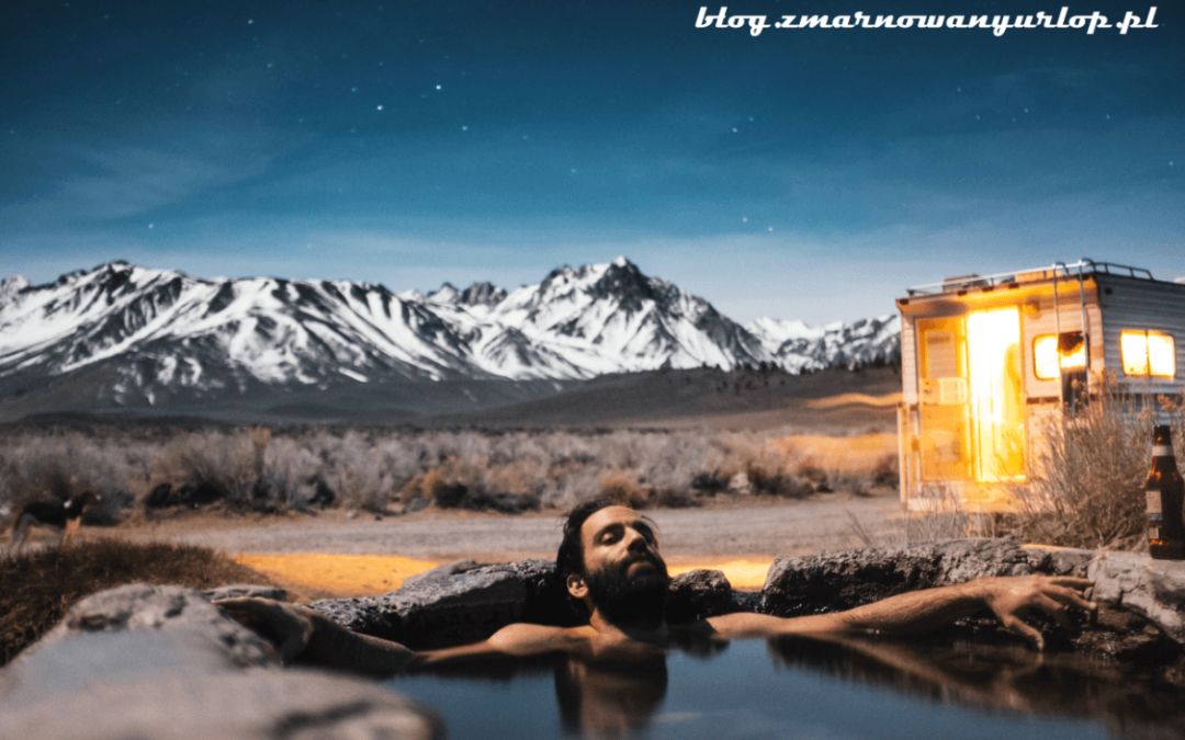 Wakacje z biurem podróży, czy na własną rękę?